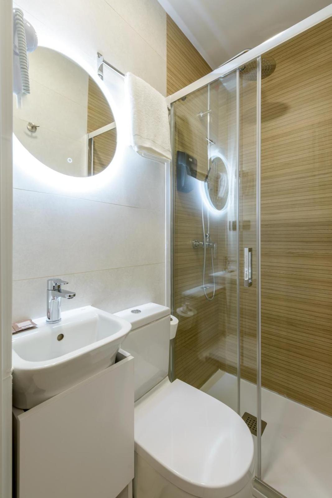 Hostal Sun Gate マドリード エクステリア 写真