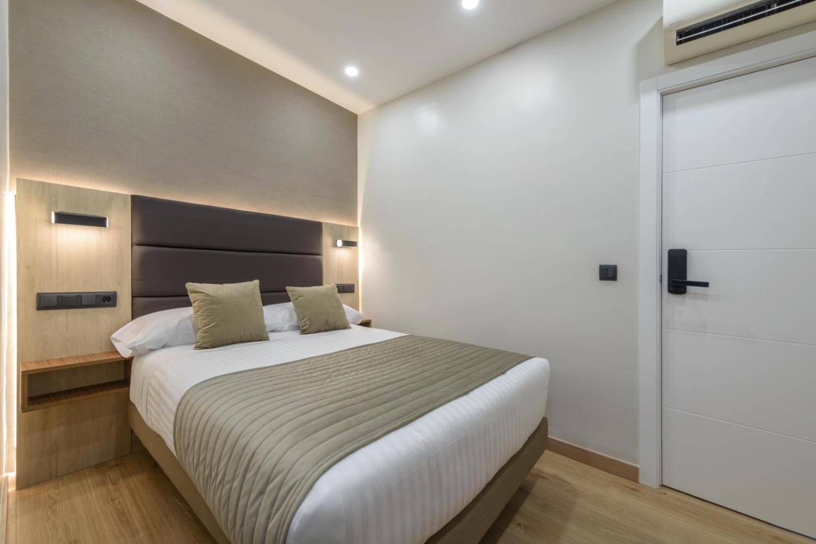 Hostal Sun Gate マドリード エクステリア 写真