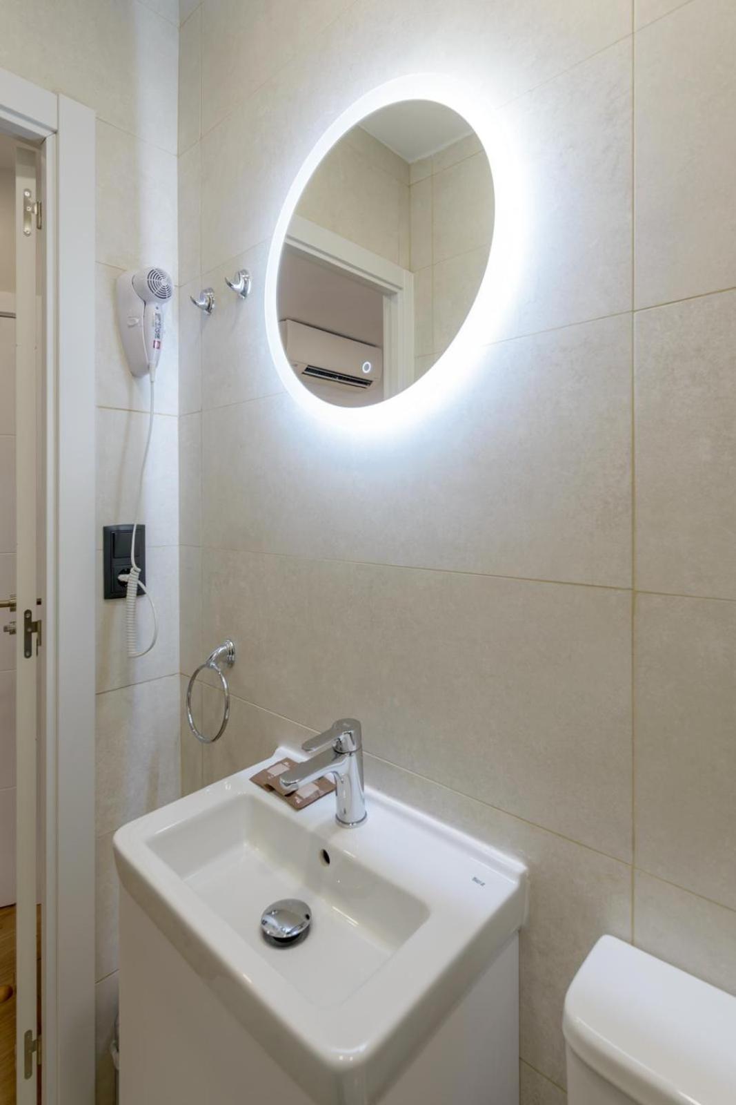 Hostal Sun Gate マドリード エクステリア 写真