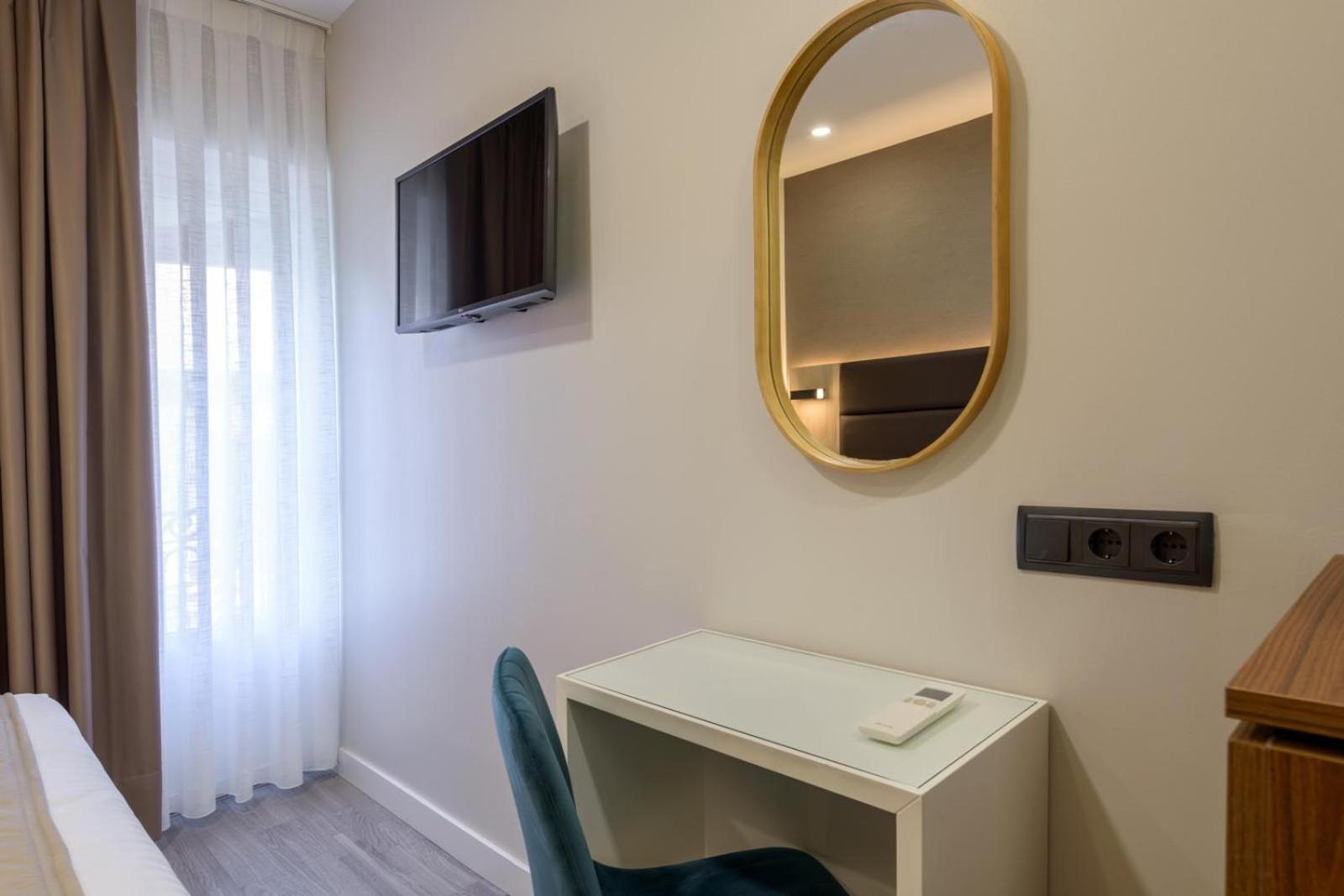 Hostal Sun Gate マドリード エクステリア 写真