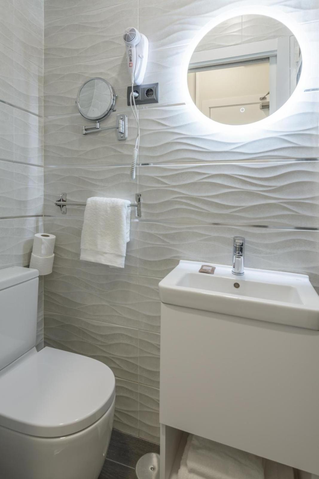 Hostal Sun Gate マドリード エクステリア 写真